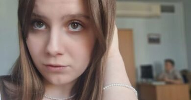 Студентку факультета журналистики БГУ отчисляют за два месяца до окончания